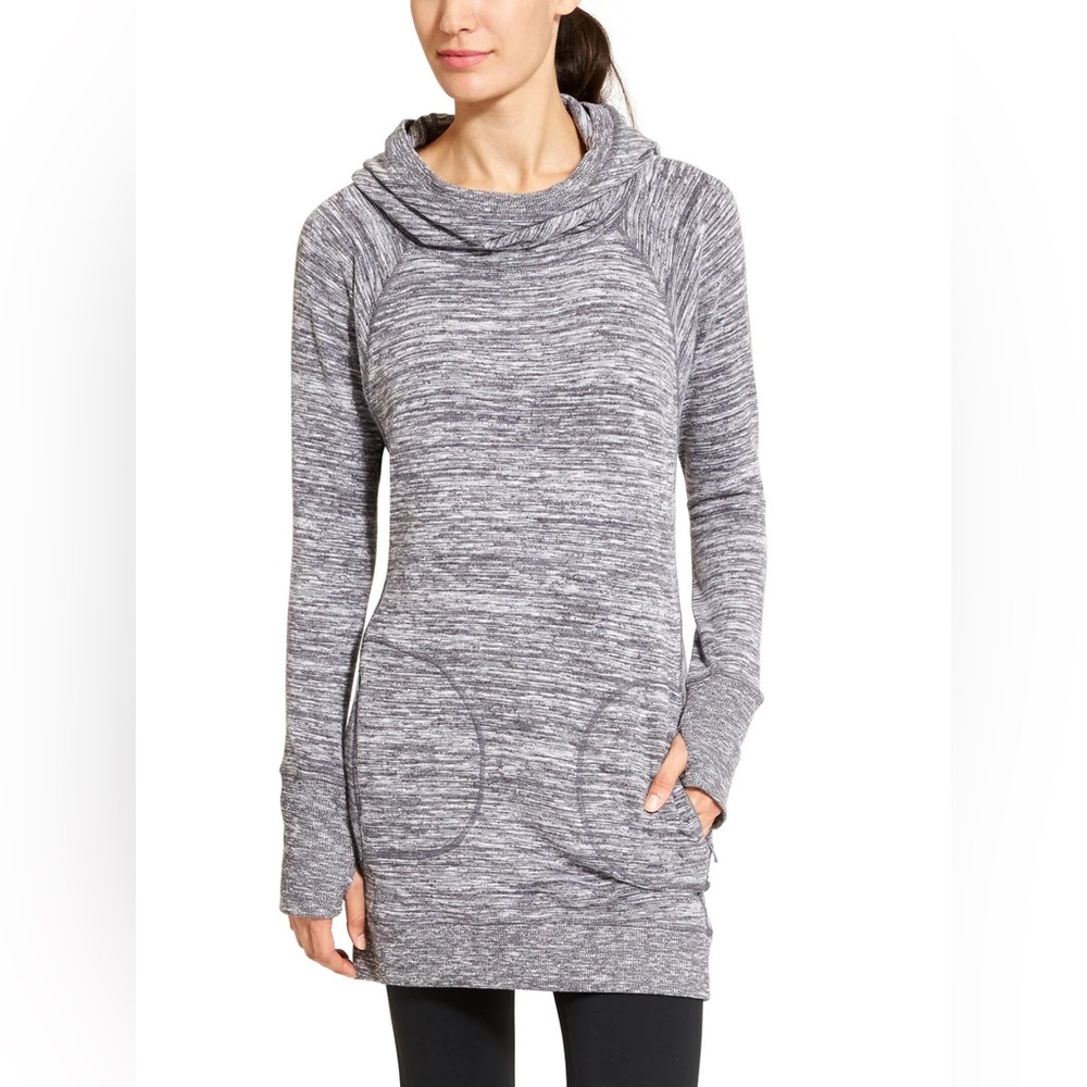 Athleta Gray Long Sleeve Dress with Elegant Design
